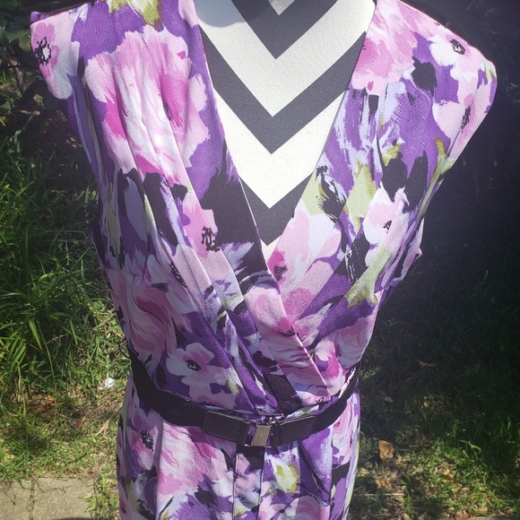 Dress - Picture 3 of 4